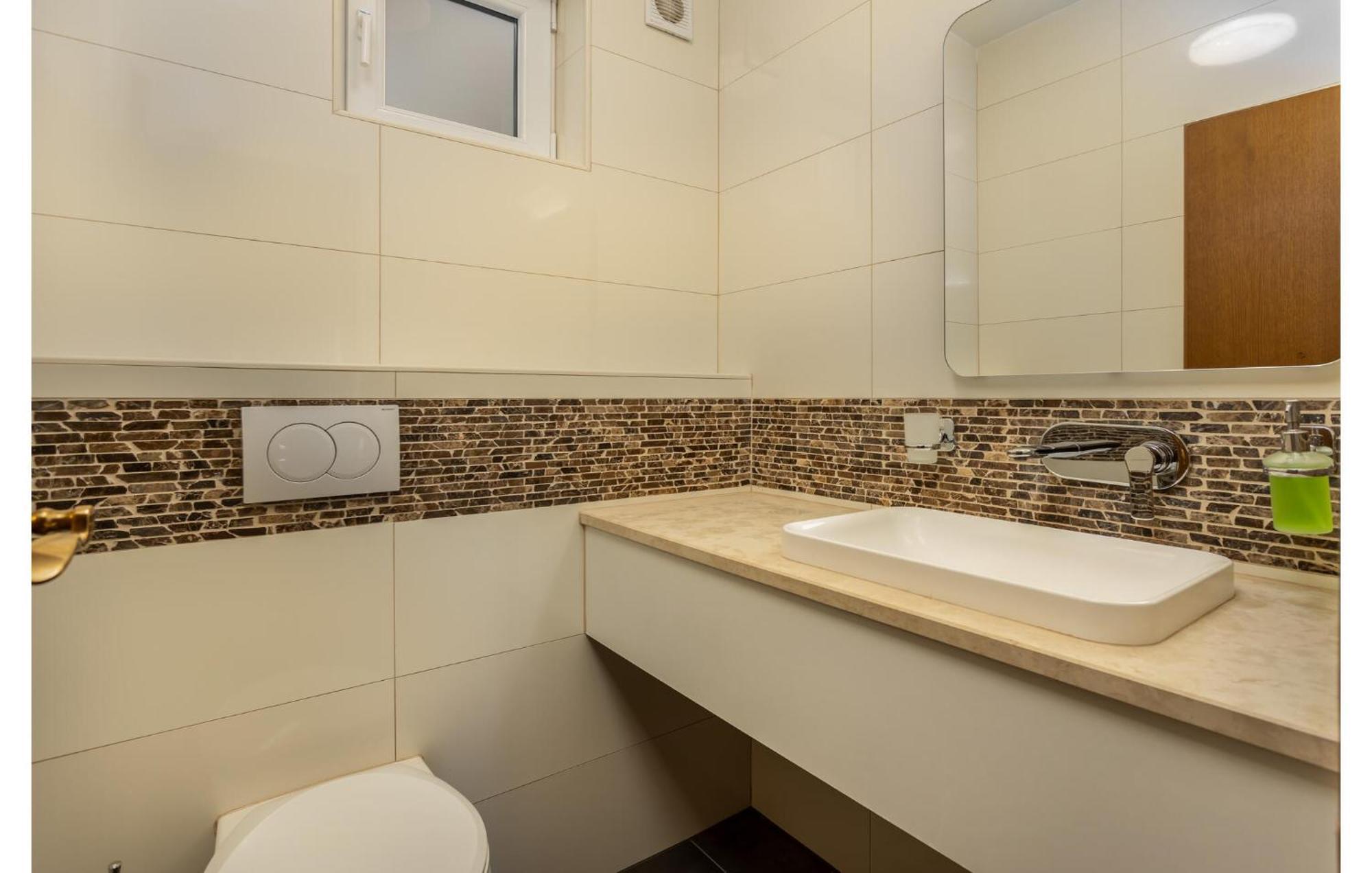 Nice Apartment In Sv,Juraj With Kitchen سفيتي يوراي المظهر الخارجي الصورة