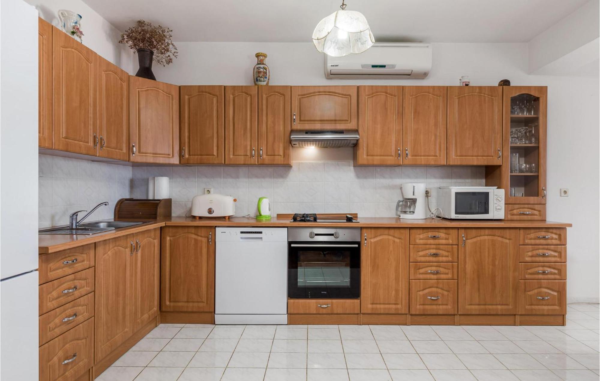 Nice Apartment In Sv,Juraj With Kitchen سفيتي يوراي المظهر الخارجي الصورة