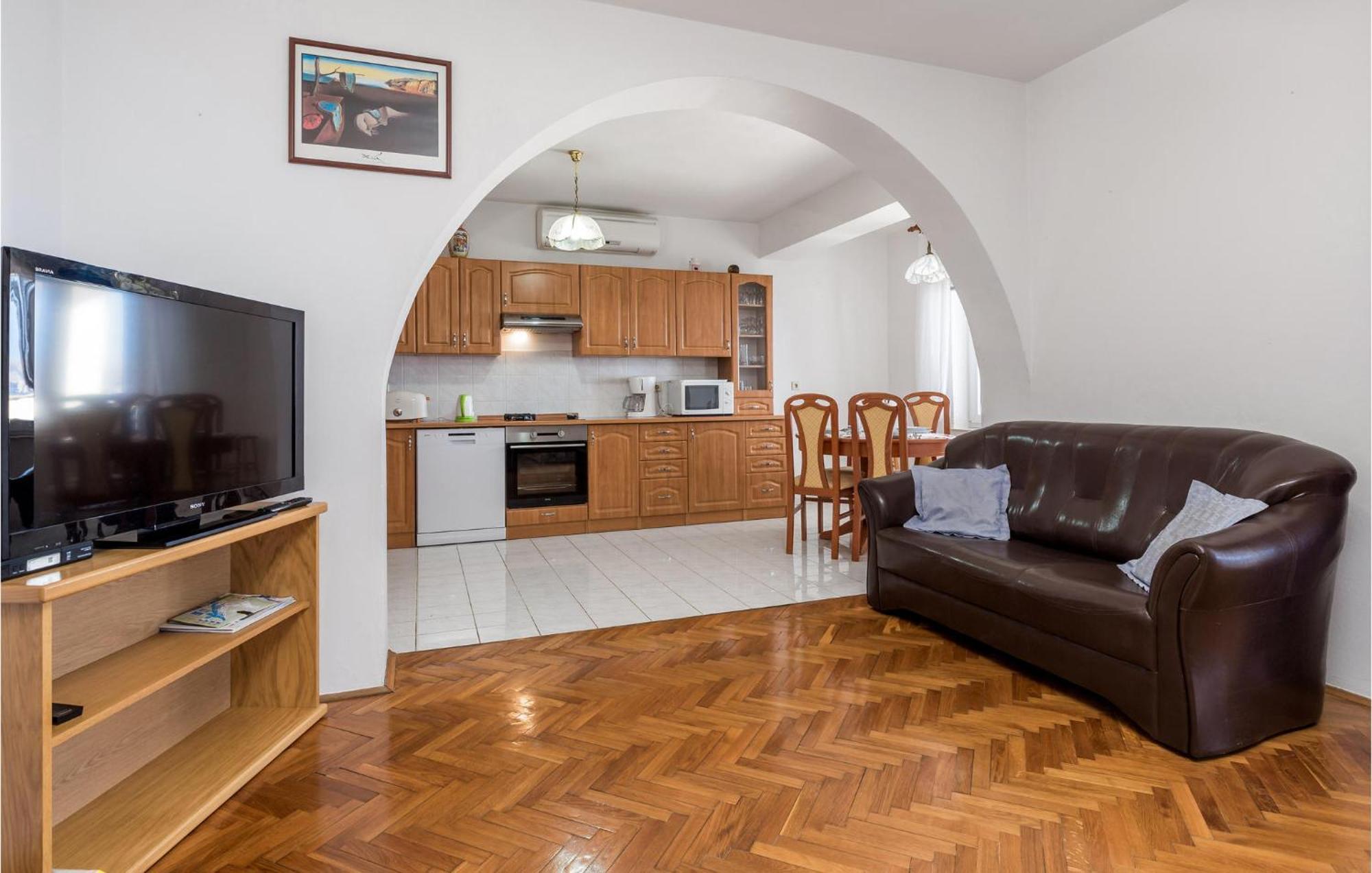 Nice Apartment In Sv,Juraj With Kitchen سفيتي يوراي المظهر الخارجي الصورة